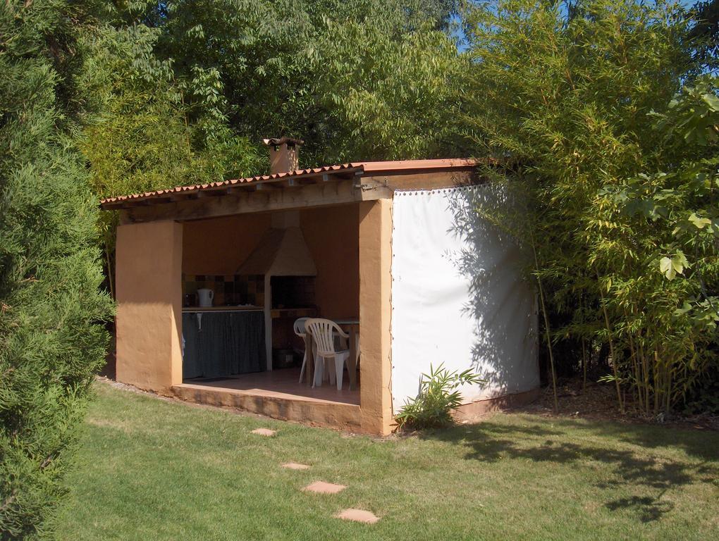 Bed and Breakfast La Genestiere Clermont-lʼHérault Exterior foto
